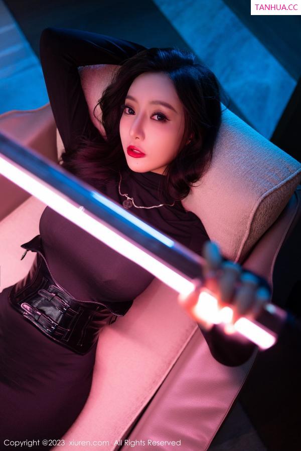王馨瑶  [XiuRen]高清写真图 2023.01.06 No.6099 王馨瑶yanni 美腿妩媚第42张图片